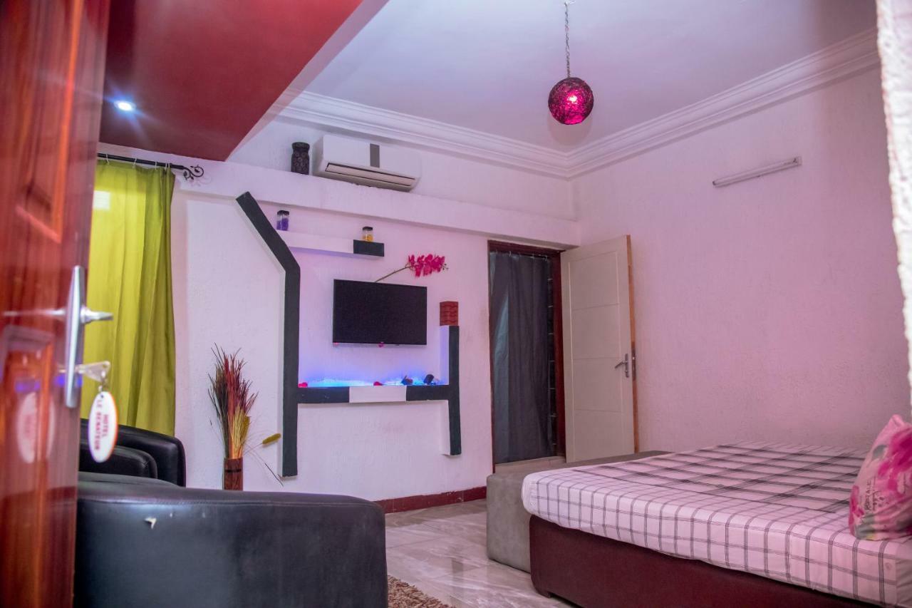 Senateur Hotel Agontinkon Cotonou Exterior foto